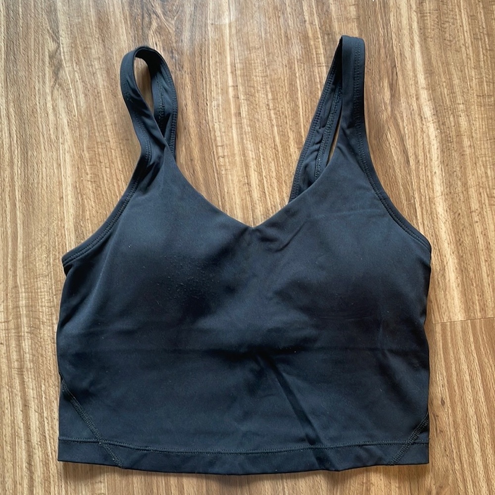Black crop workout tank